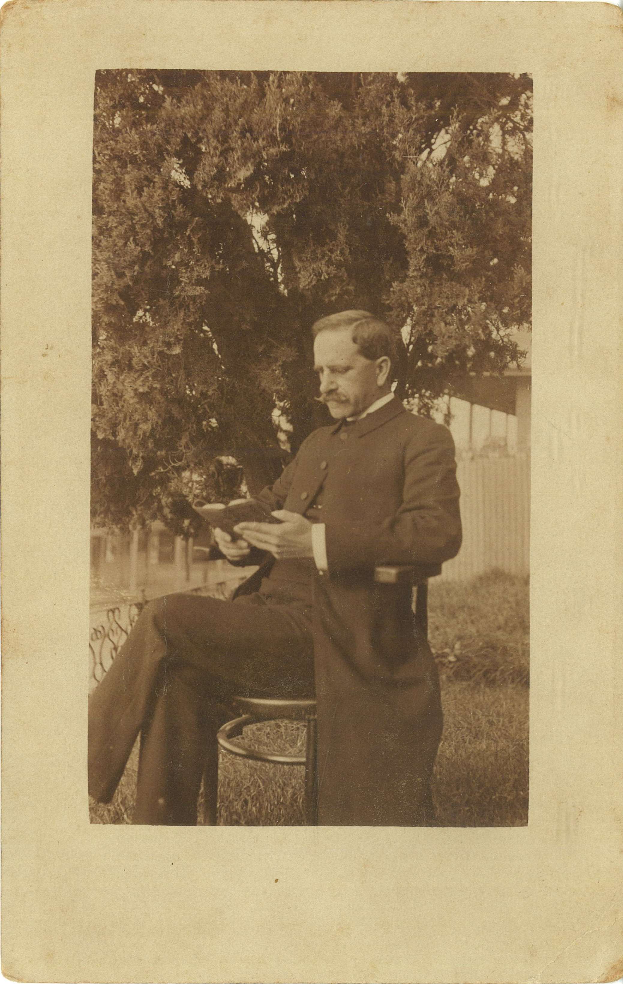 Rev Donald McKay Barnet, 1916 / Robert Barnet
