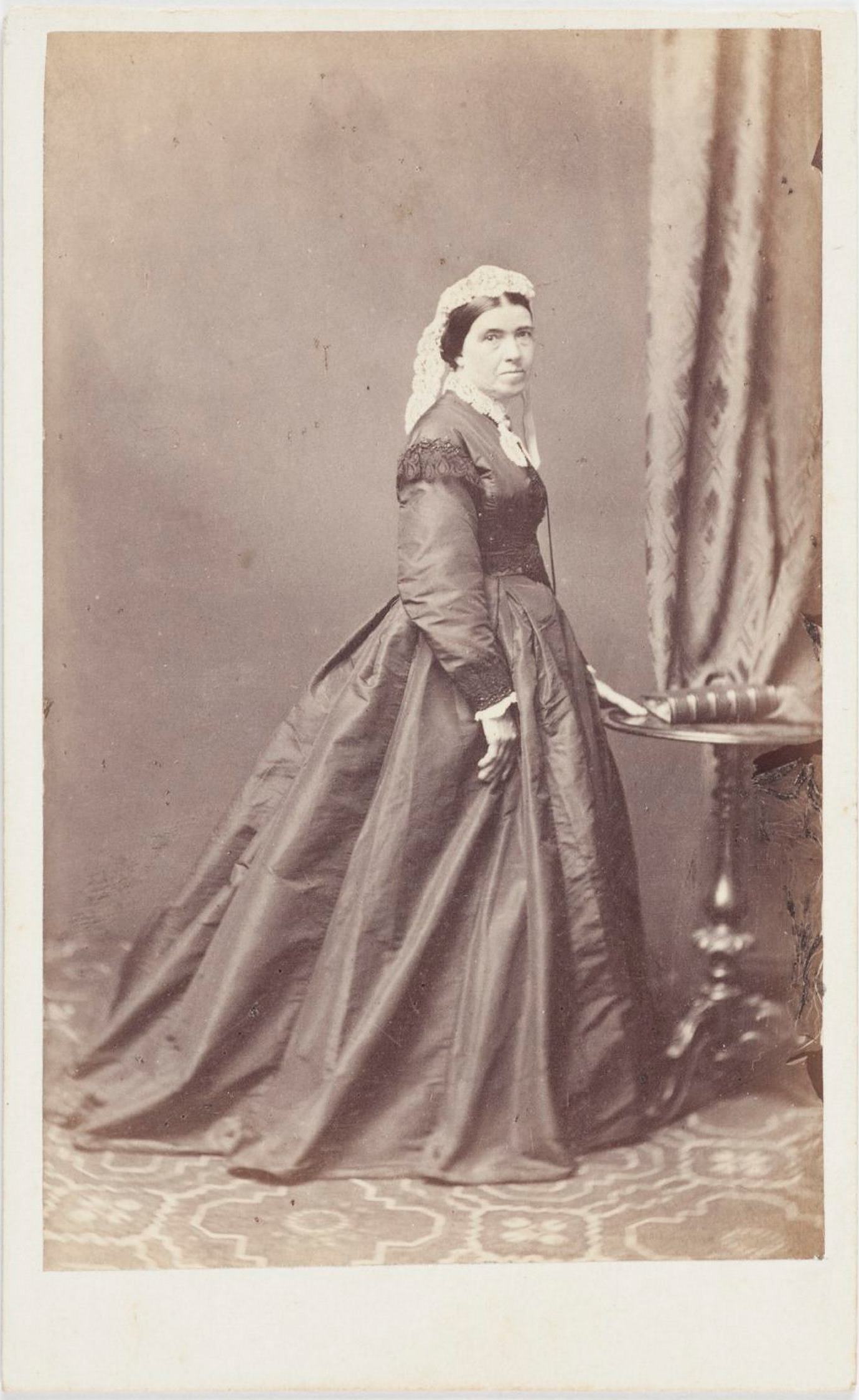 Hannah Terry Rouse, nee Hipkins (1819-1907) / Dalton's Royal Photographic Gallery, Sydney