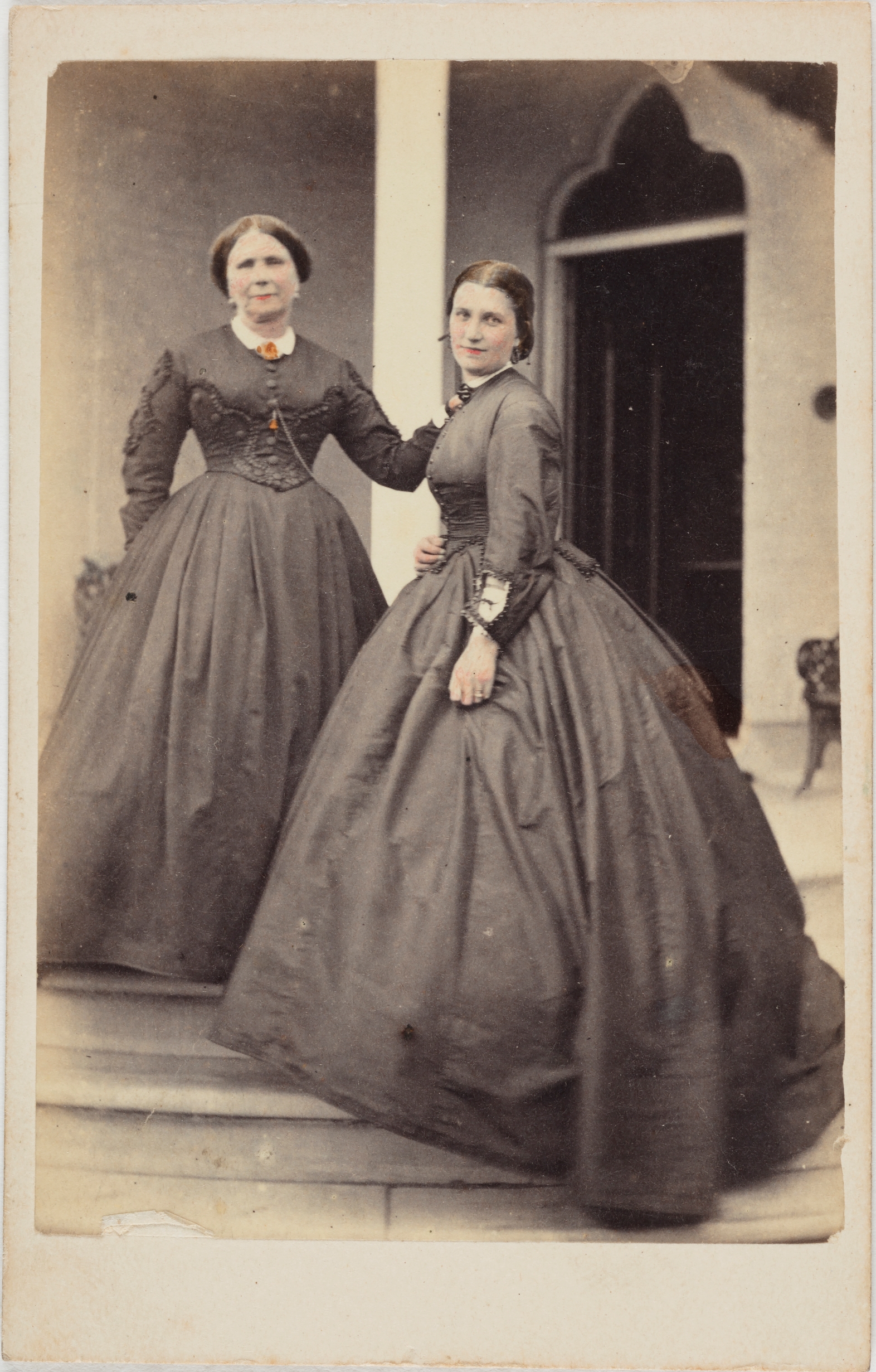 Eleanor Wingate and her daughter-in-law, Jane Emma Terry at Percy Lodge, Potts Point, around 1865 / Thomas Wingate (attrib.)
